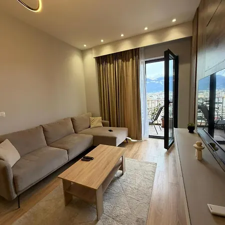 Luxury Garden Building Apartment 14Th Floor City Center Tirana