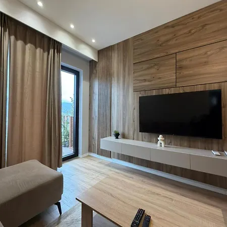 דירה Luxury Garden Building Apartment 14Th Floor City Center Tirana *