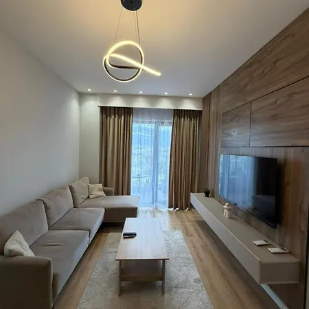 Luxury Garden Building Apartment 14Th Floor City Center Tirana *