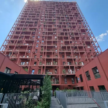 Luxury Garden Building Apartment 14Th Floor City Center Tirana דירה טיראנה